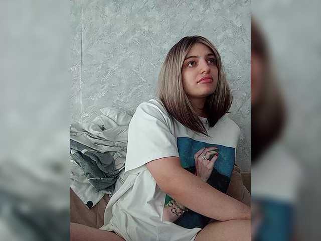 Sonyagasay live cam on BongaCams