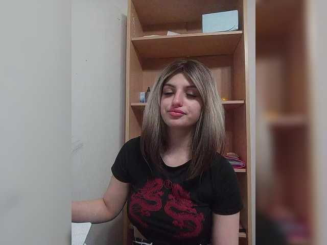 Sonyagasay live cam on BongaCams