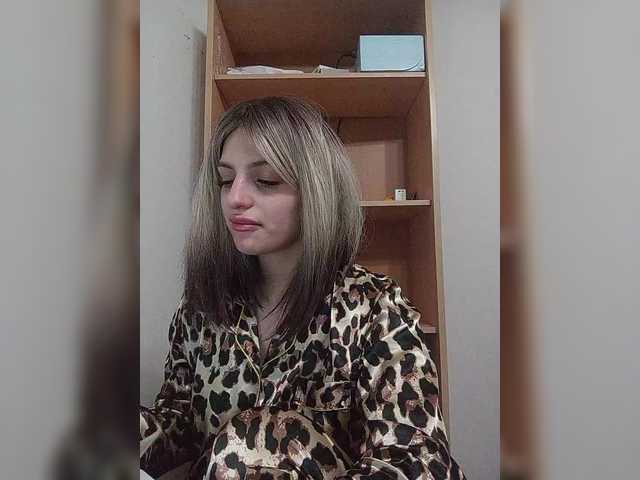 Sonyagasay live cam on BongaCams