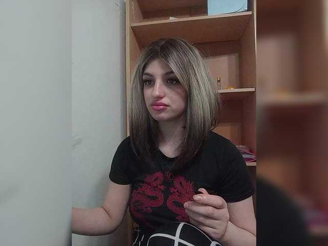 Sonyagasay live cam on BongaCams