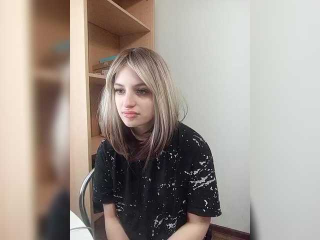 Sonyagasay's BongaCams show and profile