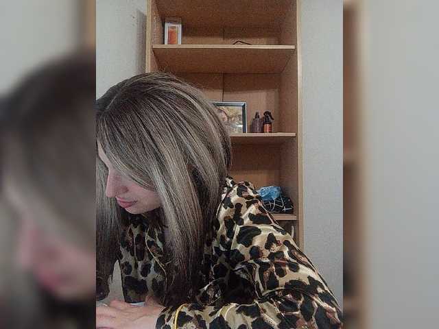 Sonyagasay live cam on BongaCams