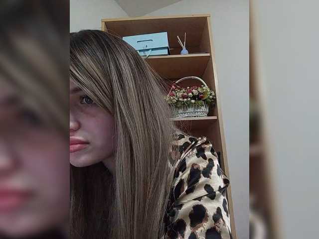 Sonyagasay live cam on BongaCams