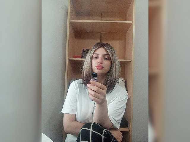 Sonyagasay live cam on BongaCams