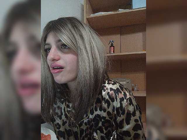 Sonyagasay live cam on BongaCams