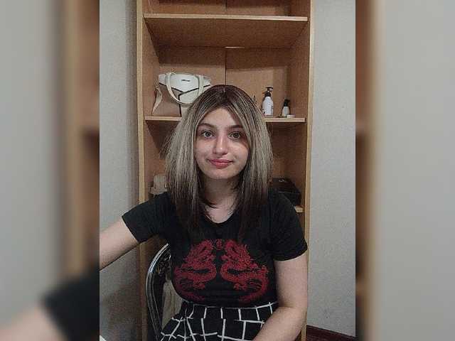 Sonyagasay live cam on BongaCams