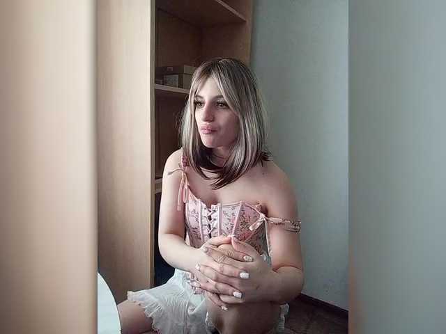 Sonyagasay's BongaCams show and profile