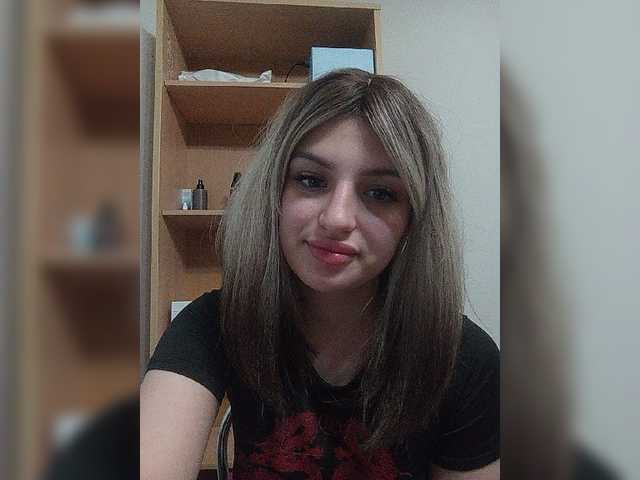 Sonyagasay live cam on BongaCams