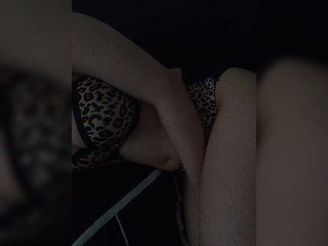 Sonyagasay live cam on BongaCams