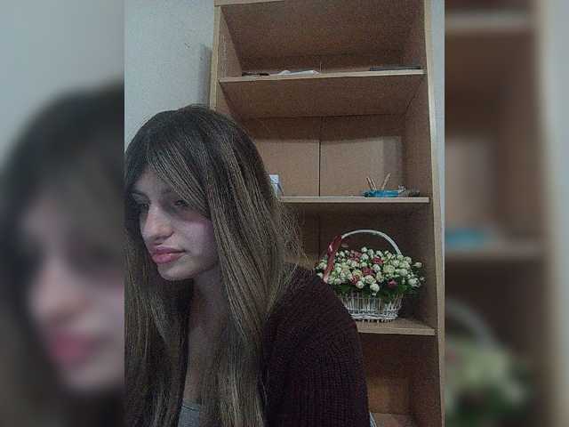 Sonyagasay live cam on BongaCams