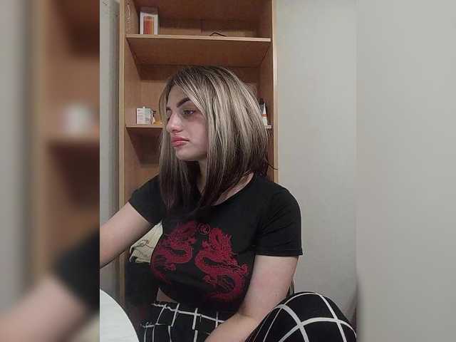 Sonyagasay live cam on BongaCams