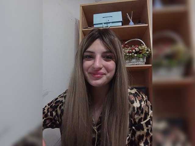 Sonyagasay live cam on BongaCams