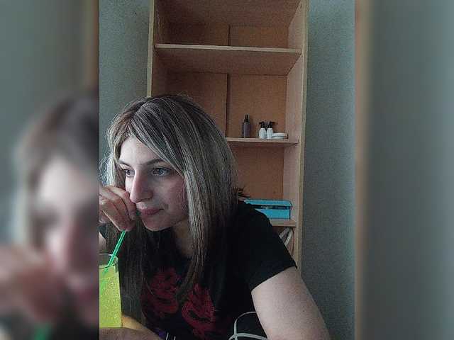 Sonyagasay live cam on BongaCams