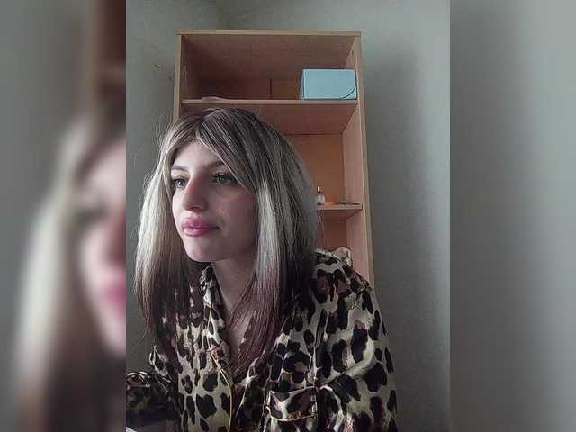 Sonyagasay live cam on BongaCams