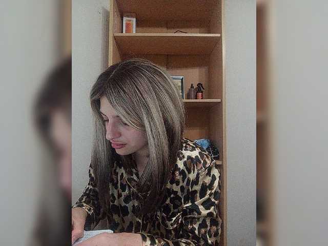 Sonyagasay live cam on BongaCams