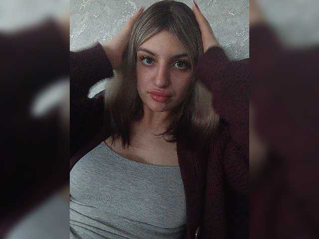 Sonyagasay live cam on BongaCams