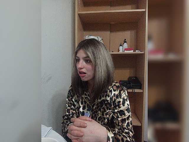 Sonyagasay live cam on BongaCams