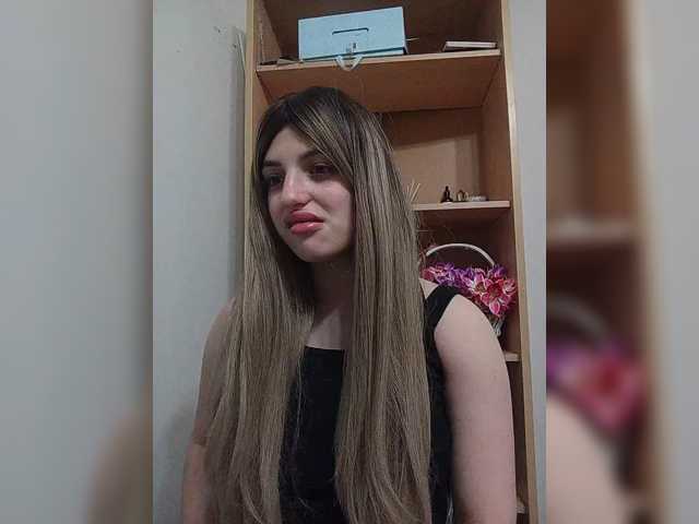 Sonyagasay live cam on BongaCams