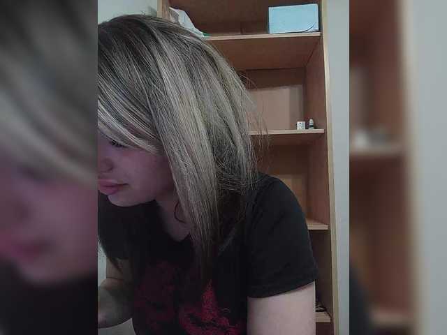 Sonyagasay live cam on BongaCams