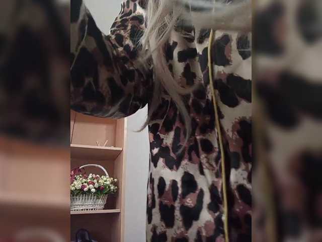Sonyagasay live cam on BongaCams
