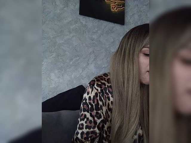 Sonyagasay live cam on BongaCams