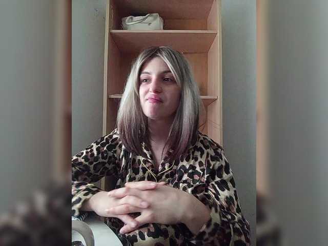 Sonyagasay live cam on BongaCams