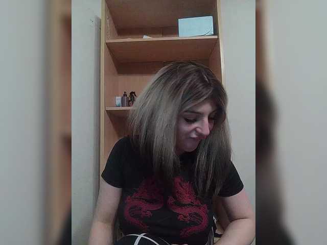 Sonyagasay live cam on BongaCams