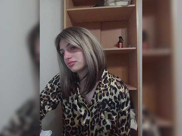 Sonyagasay live cam on BongaCams