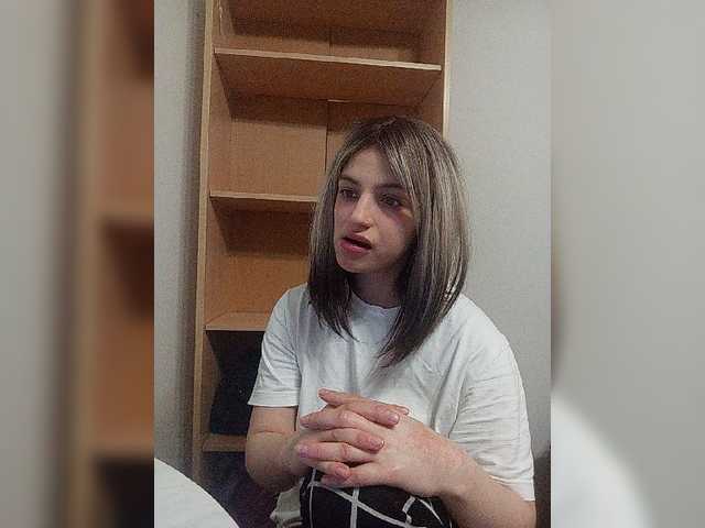 Sonyagasay live cam on BongaCams