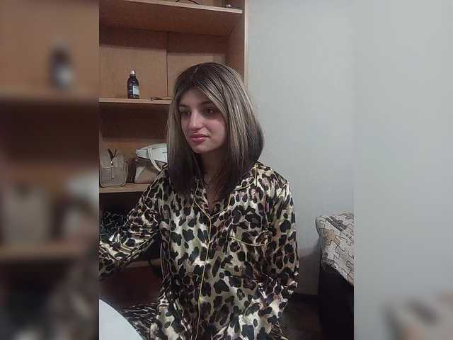 Sonyagasay live cam on BongaCams