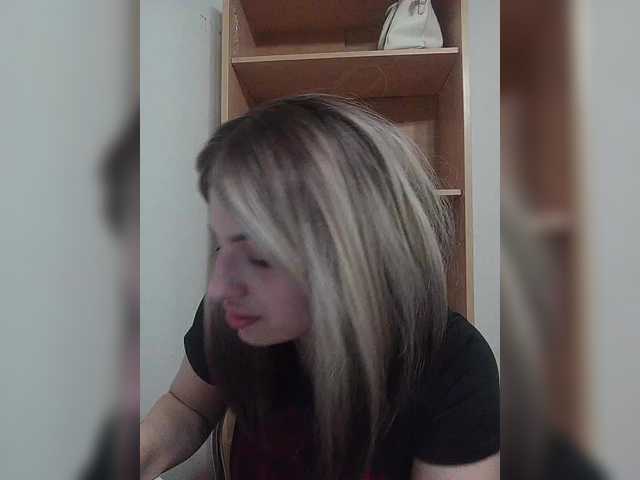 Sonyagasay live cam on BongaCams