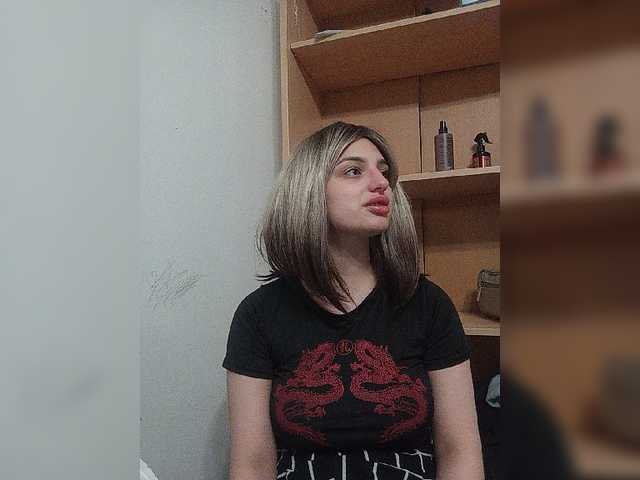 Sonyagasay live cam on BongaCams