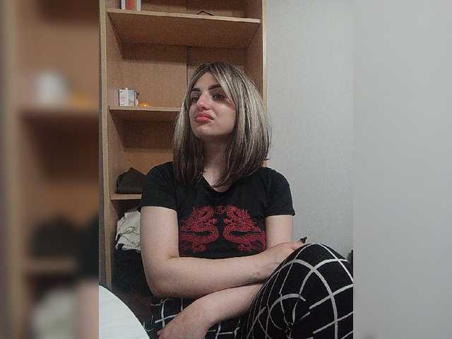 Sonyagasay live cam on BongaCams
