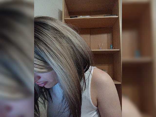 Sonyagasay live cam on BongaCams