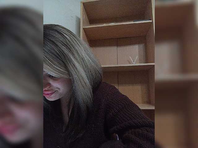 Sonyagasay live cam on BongaCams