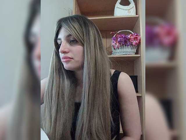 Sonyagasay live cam on BongaCams