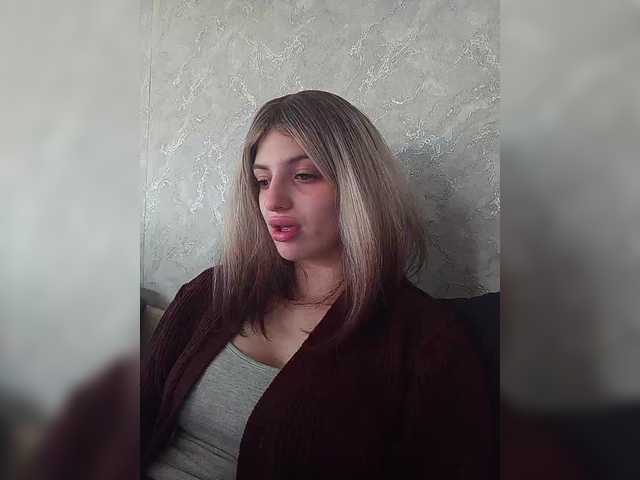 Sonyagasay live cam on BongaCams