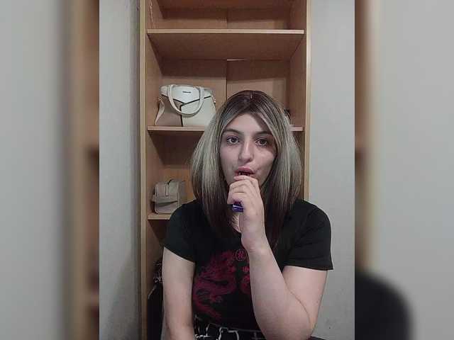 Sonyagasay live cam on BongaCams