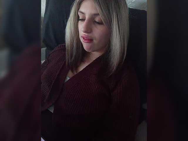 Sonyagasay live cam on BongaCams