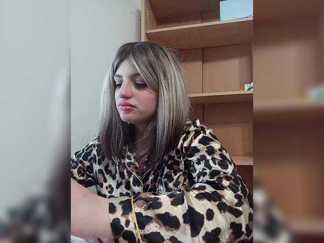 Sonyagasay live cam on BongaCams