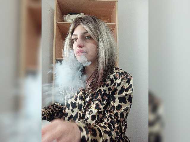 Sonyagasay live cam on BongaCams