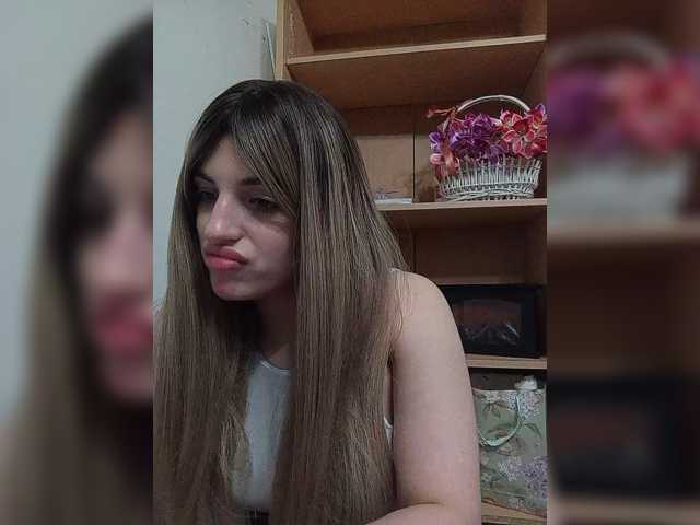 Sonyagasay live cam on BongaCams