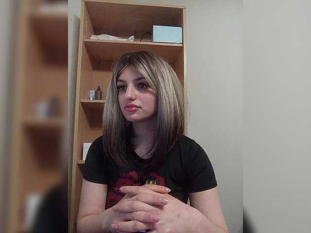 Sonyagasay live cam on BongaCams