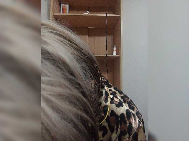 Sonyagasay live cam on BongaCams