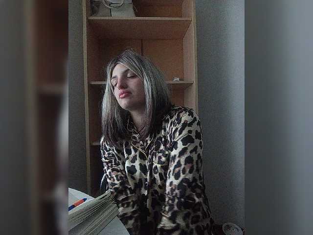 Sonyagasay live cam on BongaCams