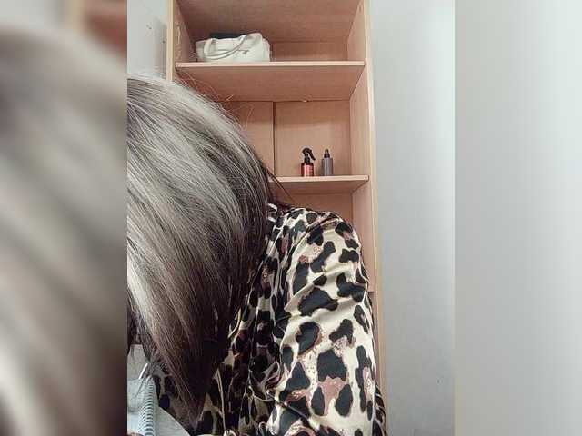 Sonyagasay live cam on BongaCams