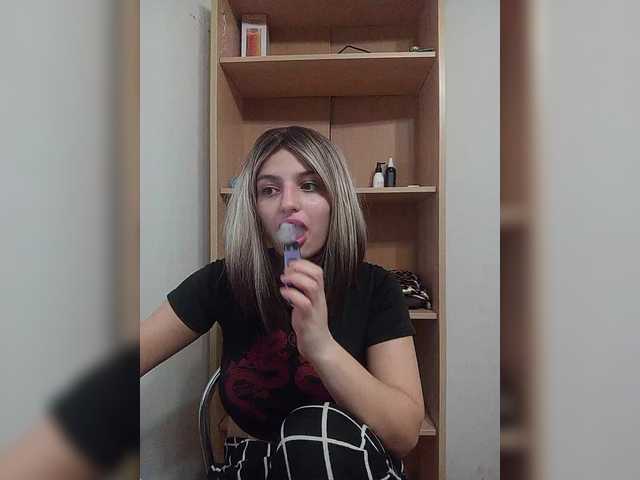 Sonyagasay live cam on BongaCams