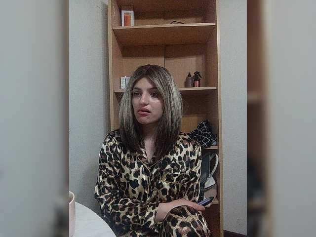 Sonyagasay live cam on BongaCams