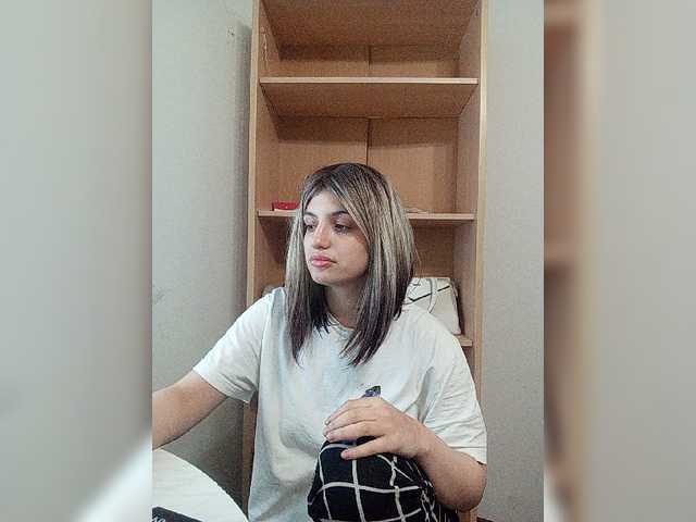 Sonyagasay live cam on BongaCams