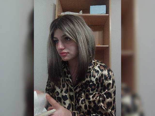 Sonyagasay live cam on BongaCams